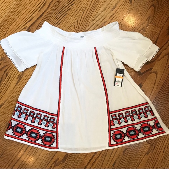 crown & ivy Tops - NWT Crown & Ivy Off Shoulder Blouse